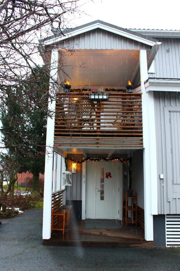 Kaeytaennoellinen Huoneisto Pietarsaaressa Apartment Jakobstad Exterior photo